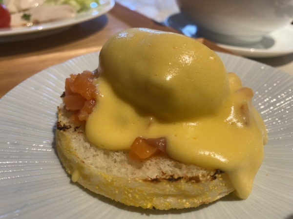 エッグベネディクト